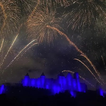 A Cote De La Cite, Vue 360°. * Carcassonne